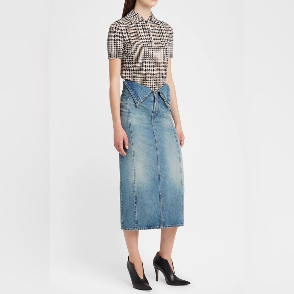 Alexander McQueen
Foldover-Waist Midi Denim Skirt - Picture 3 of 13